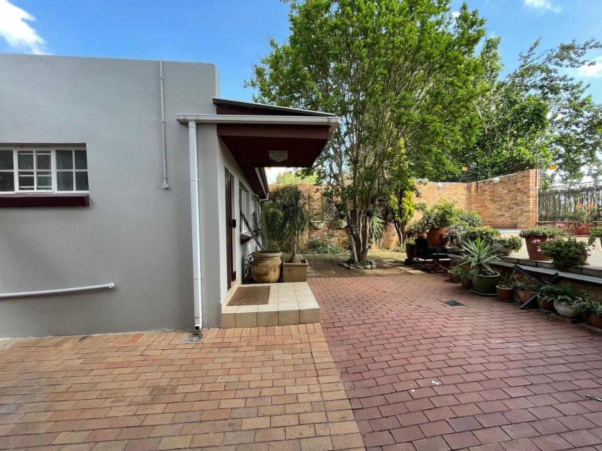 Privatunterkunft Cottage, Close To Uj, Milpark, Wits
