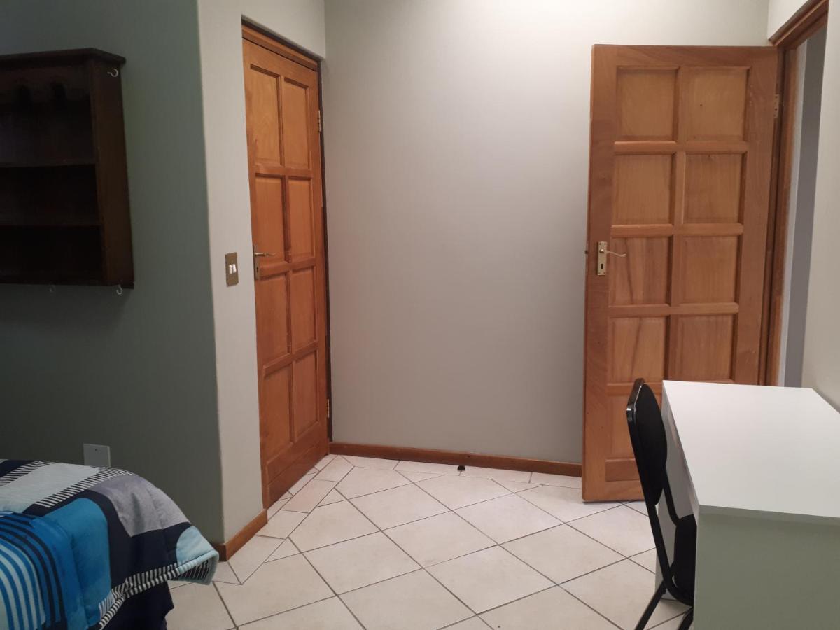 Cottage, Close To Uj, Milpark, Wits Privatunterkunft